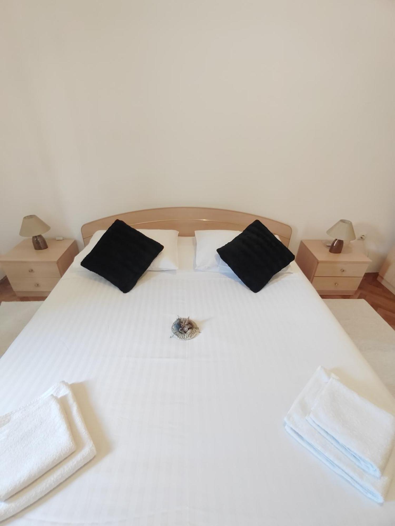 Apartman Karmen Apartment Srima Exterior photo